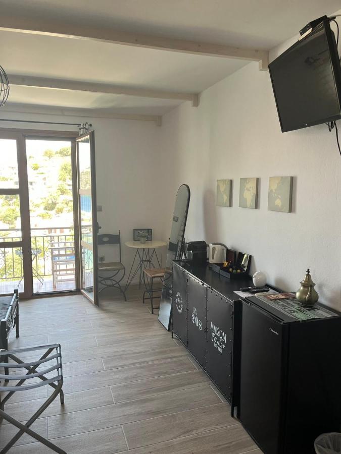 Vassilis Retreat Hotel Asos Bagian luar foto