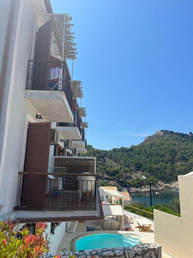 Vassilis Retreat Hotel Asos Bagian luar foto